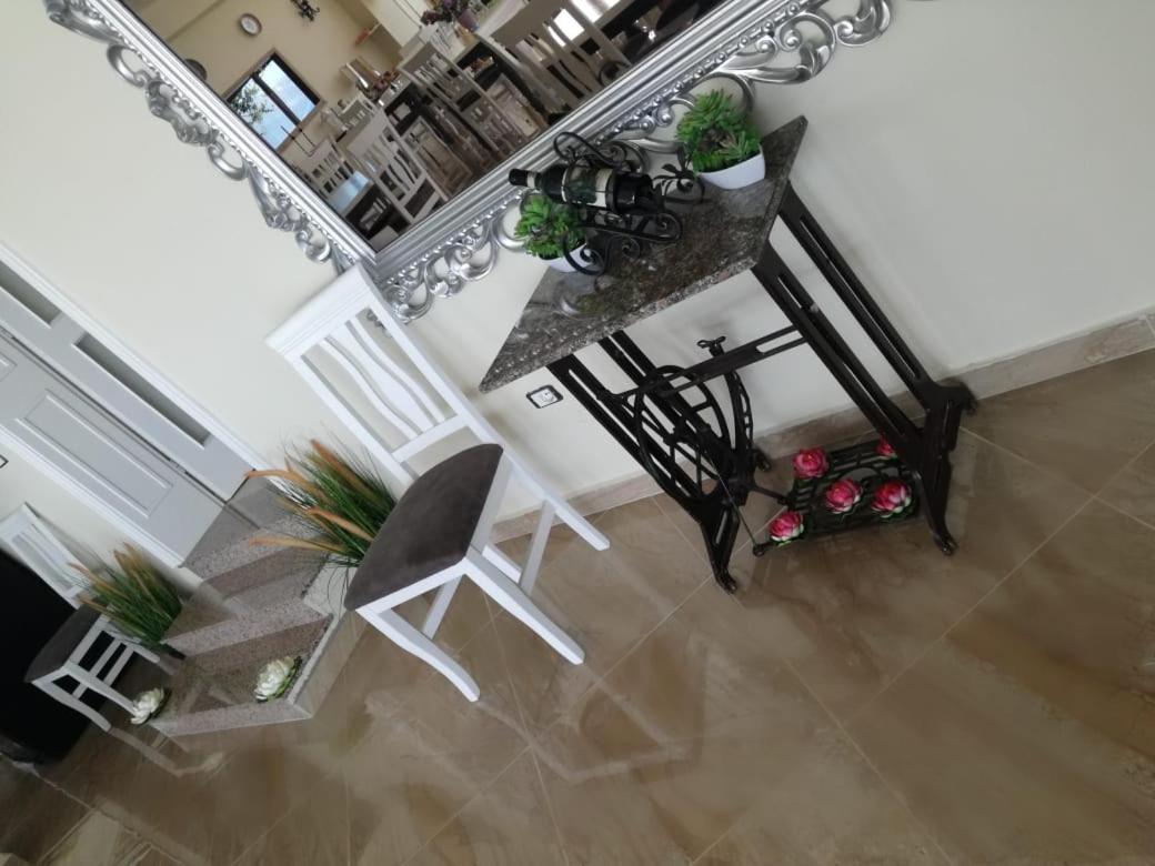 Hotel "San Saena " Radhime Bagian luar foto