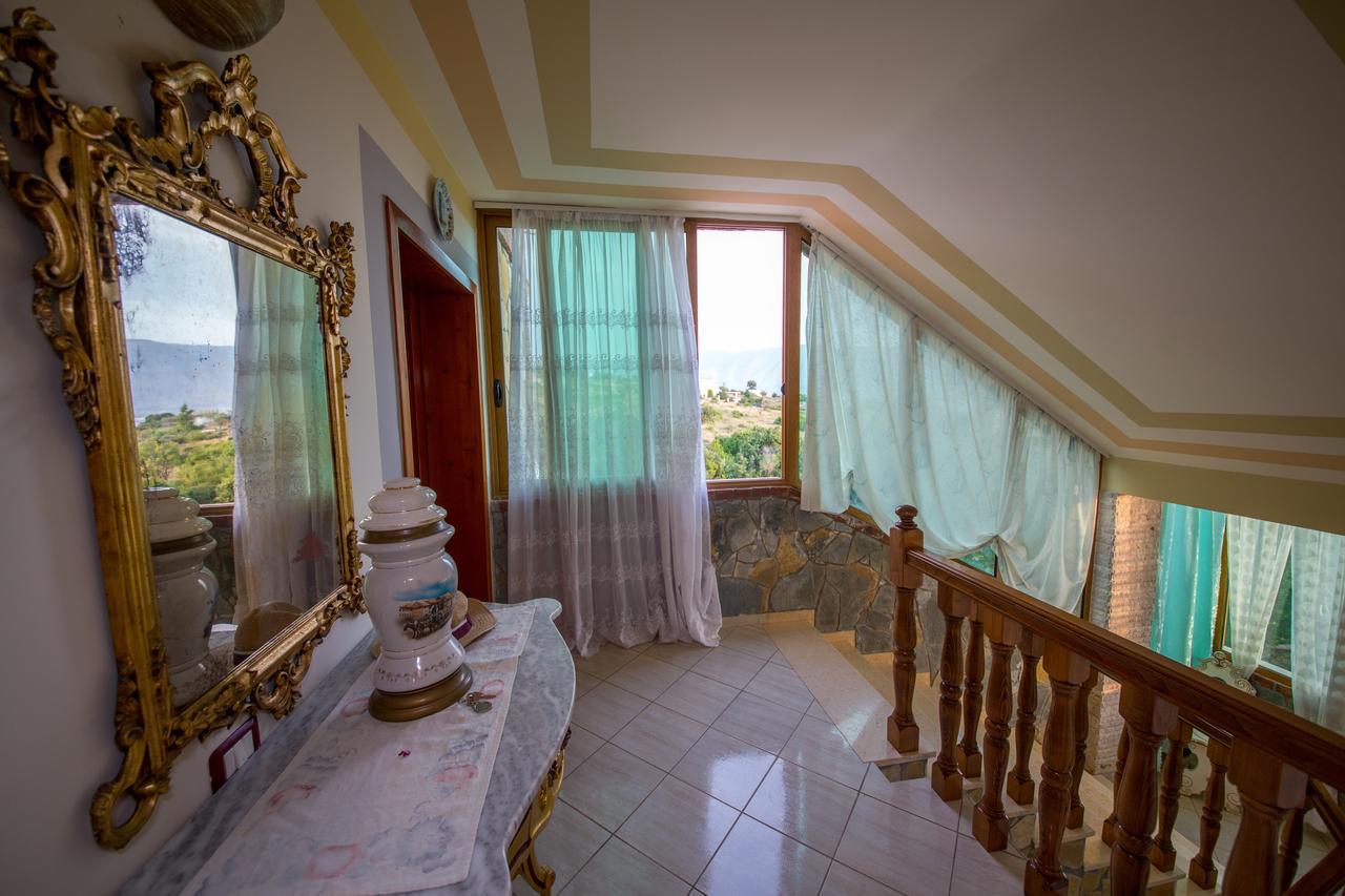 Hotel "San Saena " Radhime Bagian luar foto